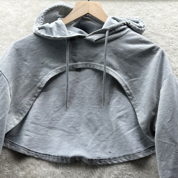 SHEIN Unity 1pc Solid Drop Shoulder Super Crop Hoodie in Gray Size S - Picture 2 of 5